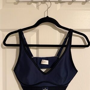 ALO Airlift Line Up Bra in Navy